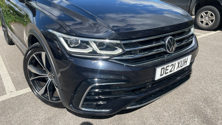 Volkswagen Tiguan 2.0 TDI 200 4Motion R-Line 5dr DSG Diesel Estate